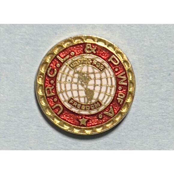 United Rubber Cork Linoleum & Plastic Workers of AMERICA -URCL & PW of A- Pin - Picture 2 of 3